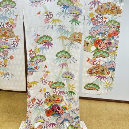 お振袖を婚礼用のお引き摺りにお直ししました