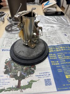 鏝の釜の中は埃がいっぱい！