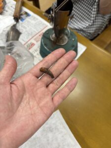 鏝の釜の中の異物