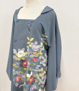 訪問着から仕立て変えた被布衿コート