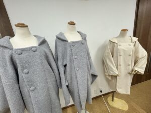 ウールの被布衿コート 仮縫い仕立て