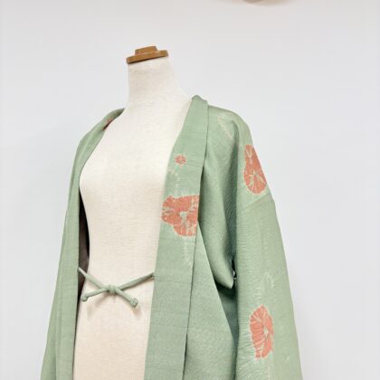 着物用の反物で羽織を作りました